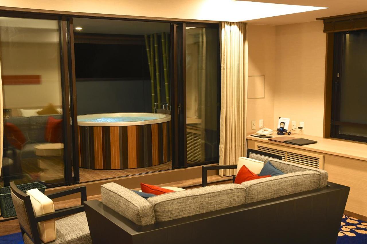 Karuizawakurabu Hotel 1130 Hewitt Resort Tsumagoi Luaran gambar